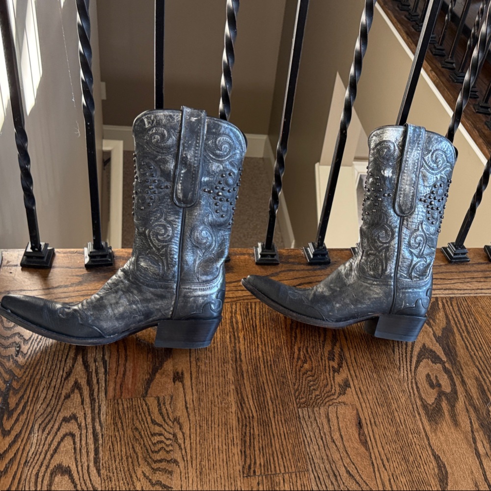 Lucchese Diva Agata Limited Edition, Rare black studded/metallic boots size 8B - Picture 2 of 12